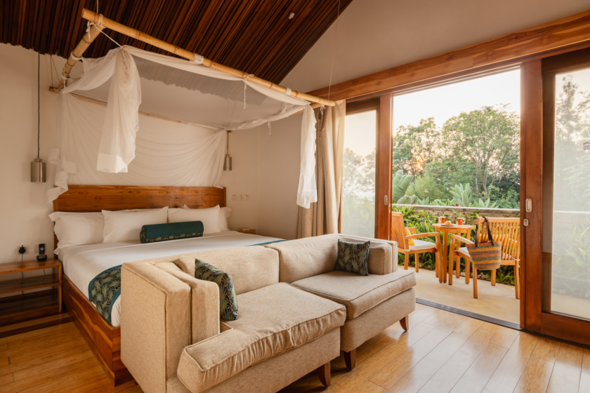 Superior King Suite Interior – 3